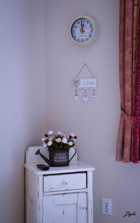 Abraham Vintage Szobak & Apartmanok เปตช์ ภายนอก รูปภาพ